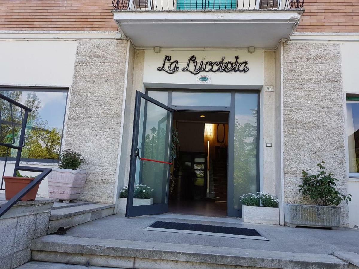 Hotel La Lucciola Chianciano Terme Exterior photo